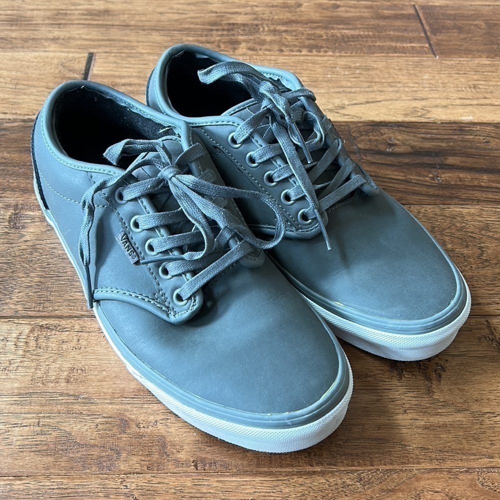 Vans Authentic Gray Leather Sneakers Skate Shoes Low Top Size Men's 8.5 / W 10